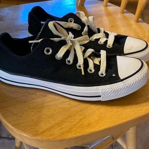 Converse All Stars. Never worn. Size 7